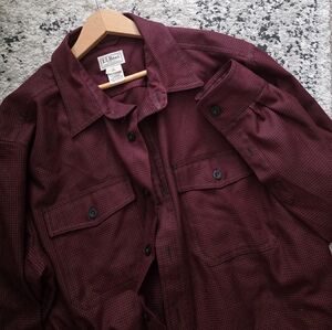 L.L. Bean Plaid Button Up Collared Shirt Mens L Red Black